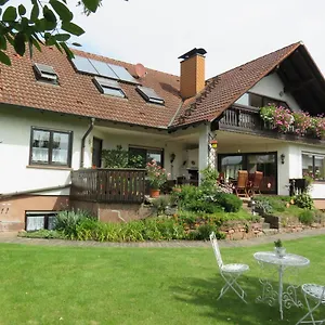  Apartment Haus