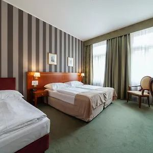 Raffaello Hotel