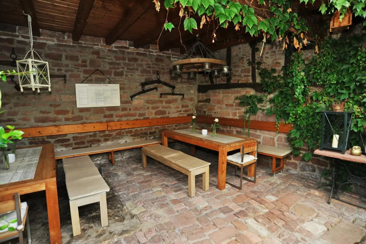 Gasthaus Zur Krone Großheubach 3*,